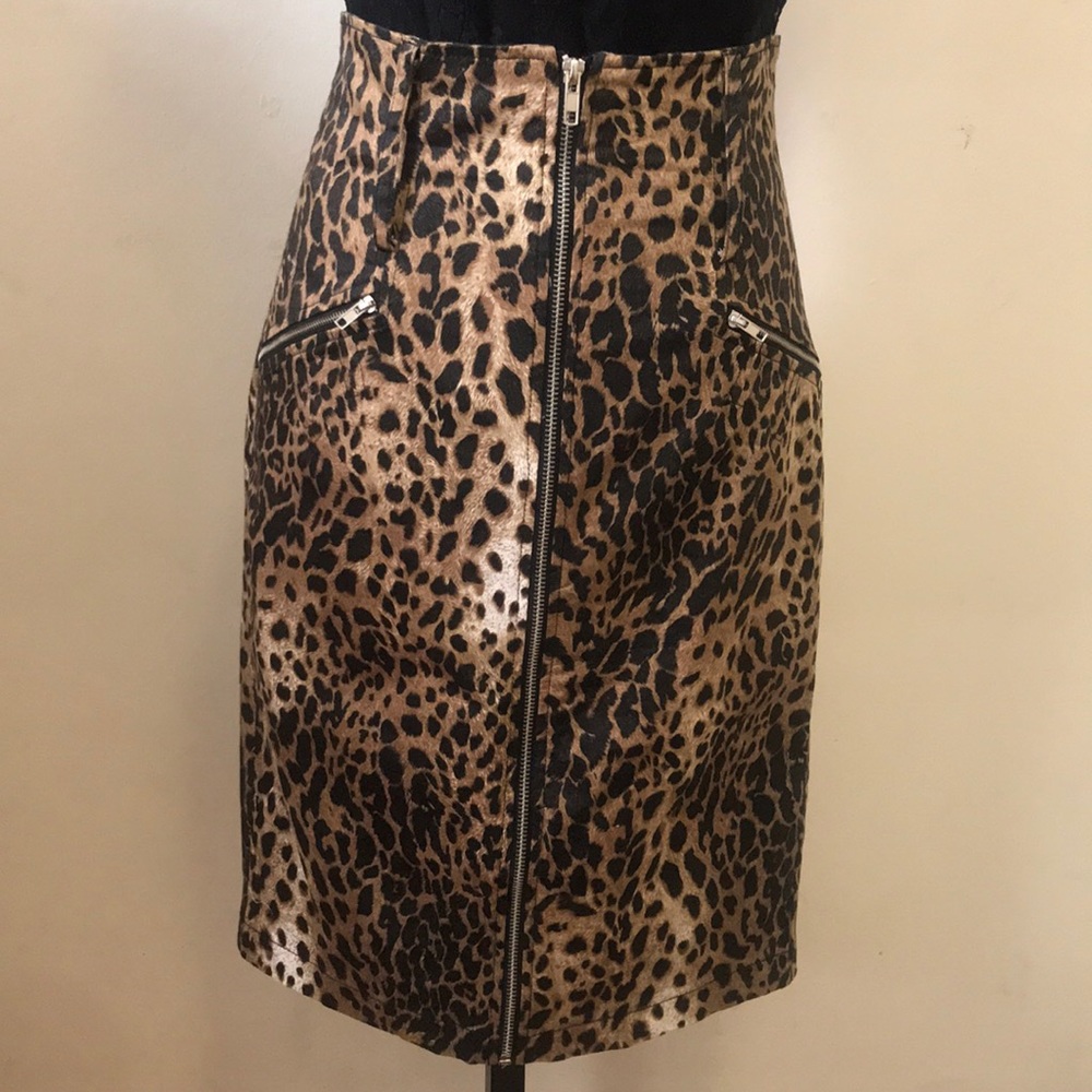 Leopard skin skirt